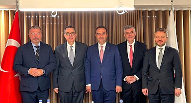 Bakan Kacır, IFC heyetini kabul etti