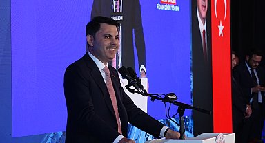 Bakan Kurum: Okyanuslarımızın geleceği devasa bir risk altındadır