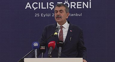 Bakan Tekin: Bu yıl ortaokulu bitiren 100 öğrencinin 45 tanesi meslek lisesine gitti