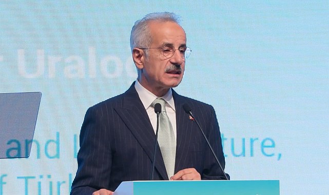 Bakan Uraloğlu: 30 Ağustos'ta bin 787 uçuş gerçekleştirerek rekorumuzu tazeledik