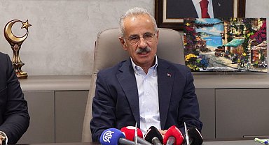 Bakan Uraloğlu: İstanbul'un toplamda 1000 kilometre metroya ihtiyaç var