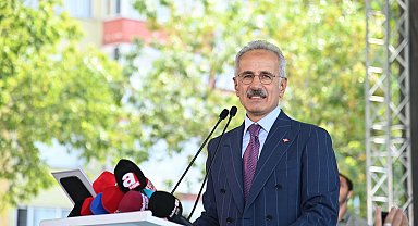 Bakan Uraloğlu: Trabzon'un ilk raylı sistem projesiyle yeni bir çağın kapısını aralıyoruz