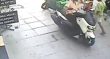 Bakırköy'de motokuryeye yumruklu saldırı kamerada; şikayetçi oldu