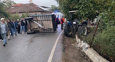 Balıkesir'de traktör römorku devrildi: 23 yaralı