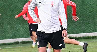 Balıkesirspor'da Çetin'i 7-1'lik hezimet yaktı, Kavçak geliyor