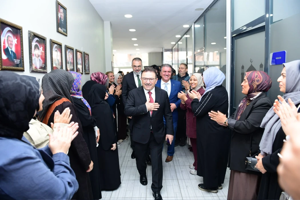 Başkan Erol, Önceki Dönem İçişleri Bakanı Altınok...
