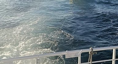 Beylikdüzü açıklarında makine arızası nedeniyle sürüklenen tekne kurtarıldı
