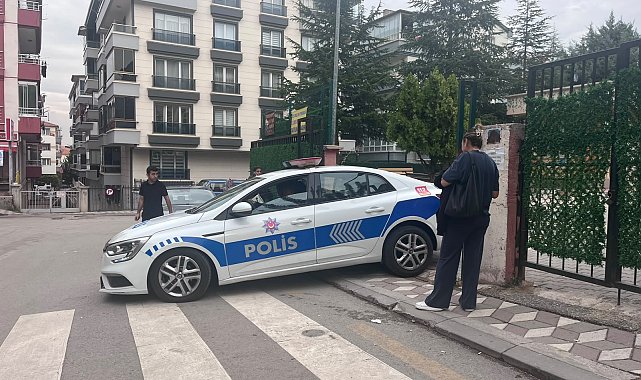 Boşanma aşamasındaki eşini bıçakla ağır yaraladı