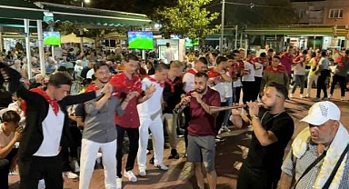 Bursa’da 50 asker adayı 100 yıllık gelenekle uğurlandı