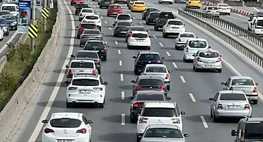 Bursa'da okul mesaisi trafiği vurdu! Yollar kilitlendi