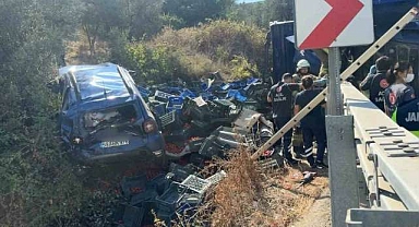 Bursa’da virajı alamayan kamyon dehşet saçtı