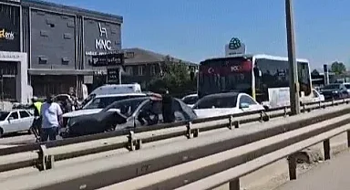 Bursa’da zincirleme kaza!