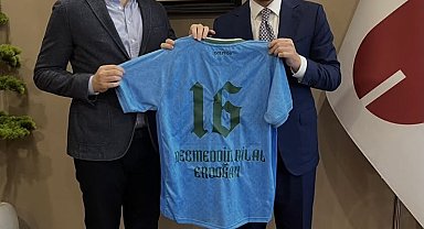 Bursaspor Başkanı'ndan Bilal Erdoğan'a özel forma