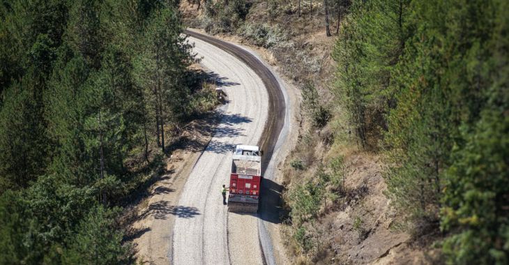 Büyükşehir, 3 ilçede 50 kilometrelik yolu yeniledi