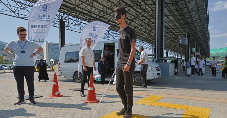 Büyükşehir'den farkındalık için empati parkuru