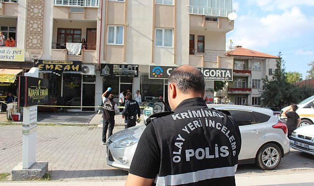 Çay içerken 5'inci kattan düşüp ağır yaralandı