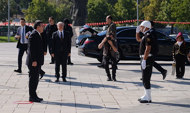 Cevdet Yılmaz: Sosyal medya aslında bizleri yalnızlaştıran, toplumdan koparan bir medya