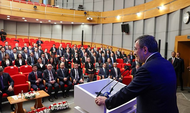 Cumhurbaşkanı Yardımcısı Yılmaz, kaymakam adaylarıyla bir araya geldi