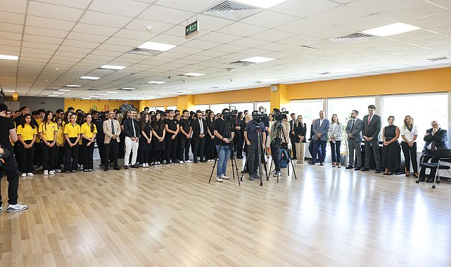 Demirören Medya ve Teknoloji Mesleki ve Teknik Anadolu Lisesi'nde ilk ders zili çaldı