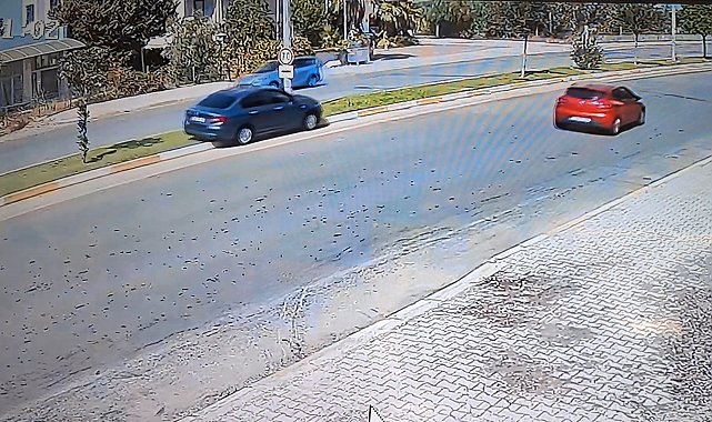 Direksiyondayken fenalaşıp kaza yapan otomobil sürücüsü hayatını kaybetti