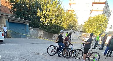 Diyarbakır'da kamyonetin çarptığı çocuk öldü