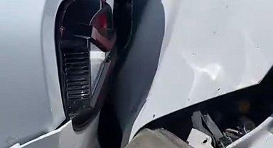 Düğün konvoyunda zincirleme kaza: 2 yaralı