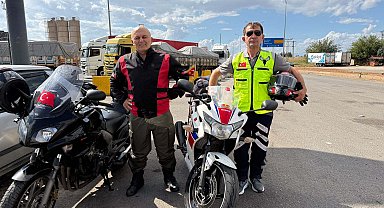 Düzce'den motosikletle umreye giden 2 kişi, Suriye'ye geçti