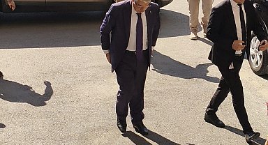 Eski bakan İdris Naim Şahin'e 'Alihan Kuriş suç örgütü' soruşturması kapsamında yurt dışı çıkış yasağı