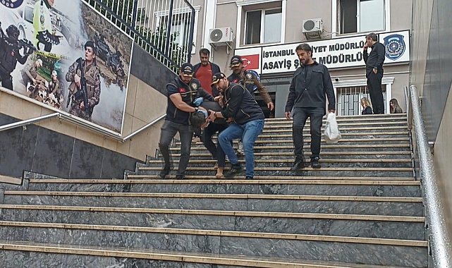 Eyüpsultan Camii'nde havaya 4 el ateş açtı; tartışma yüzüne tükürülmesiyle başlamış