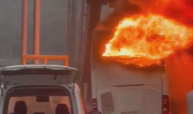 Eyüpsultan'da otobüste yangın -2 Fotoğraf eklendi