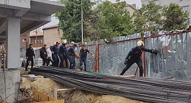 Fatih'te inşaatın 1'inci katından düşen işçi ağır yaralandı