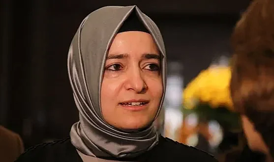 Fatma Betül Sayan Kaya tüm görevlerinden affını istedi