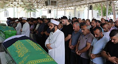 Gemi kazasında yaşamını yitiren Nisa toprağa verildi, babası aranıyor