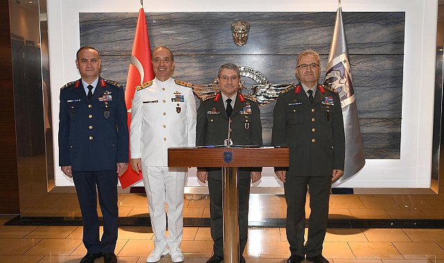 Genelkurmay Başkanı Bayraktaroğlu, Hava Kuvvetleri Komutanı Dalkıran'ı ziyaret etti