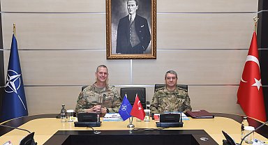 Genelkurmay Başkanı Orgeneral Bayraktaroğlu, NATO Avrupa Müttefik Yüksek Komutanı Greynkewich ile görüştü