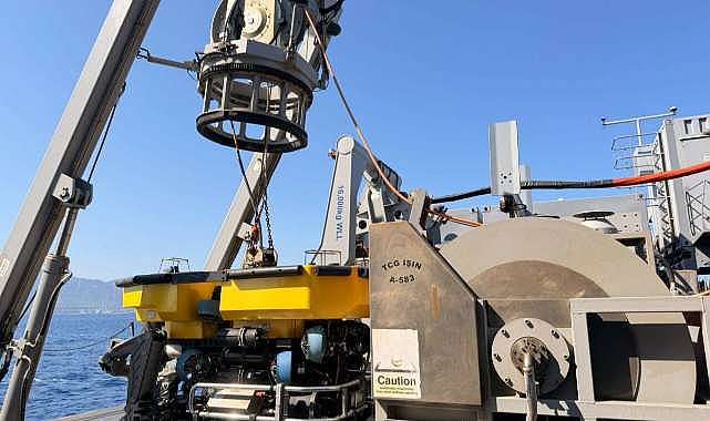 Girne’deki feribot kazası: 20 kişiyi arama çalışmaları sürüyor