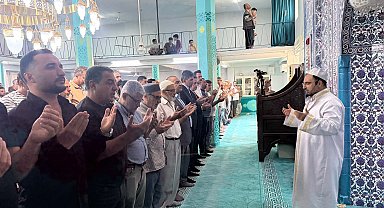 Girne'deki gemi kazasında kaybolan kardeşler için gıyabi cenaze namazı