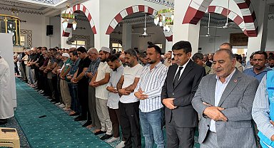 Girne'deki gemi kazasında kaybolan kardeşler için gıyabi cenaze namazı