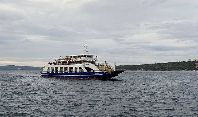 Gökçeada feribot seferlerine fırtına engeli