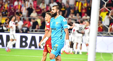 Göztepe'nin file bekçisi Luka Gugeshashvili: Bugün yaptığınız şey taraftarlık değildir