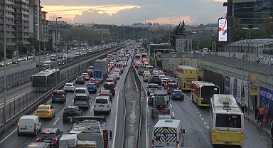 İstanbul'da trafik yoğunluğu yüzde 78'e ulaştı
