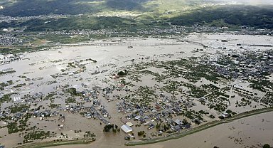 Japonya'da Dujuan Tayfunu'nda hayatını kaybedenlerin sayısı 9'a yükseldi