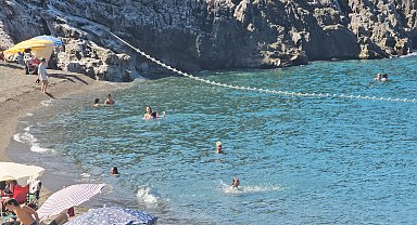 Kapuz Plajı'nda sezon uzadı