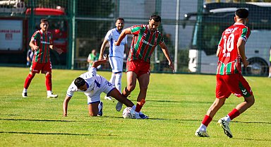 Karşıyaka puanı son anda kurtardı