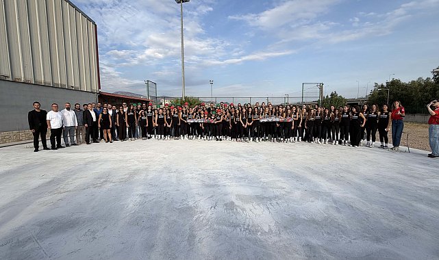 Karşıyaka voleybolda geleceğin temelini attı