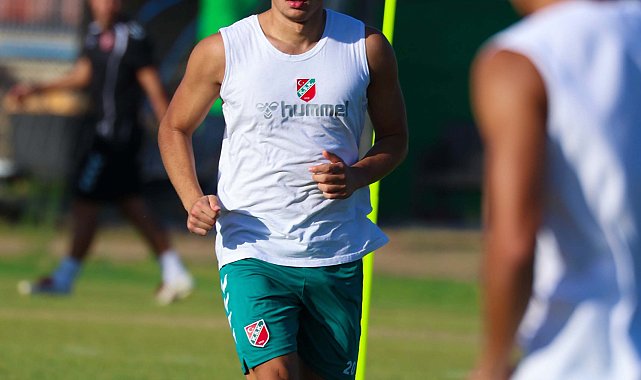 Karşıyaka'da Samet döndü, Mehmet belirsiz