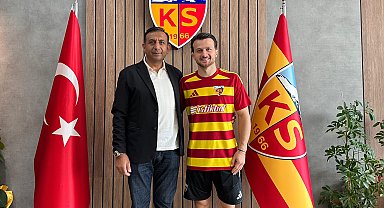 Kayserispor, Murat Cem Akpınar'ı kadrosuna kattı
