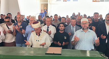 KKTC'deki gemi kazasında hayatını kaybeden İsmail Kurt toprağa verildi