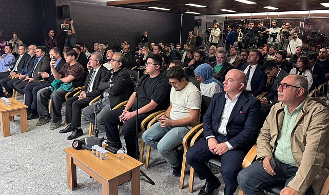 Konyaspor ile Filistin arasındaki dostluk maçı öncesi basın toplantısı yapıldı