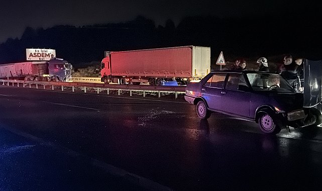 Kütahya'da bariyerleri aşan TIR karşı yöne geçip kaza yaptı: 1 yaralı
